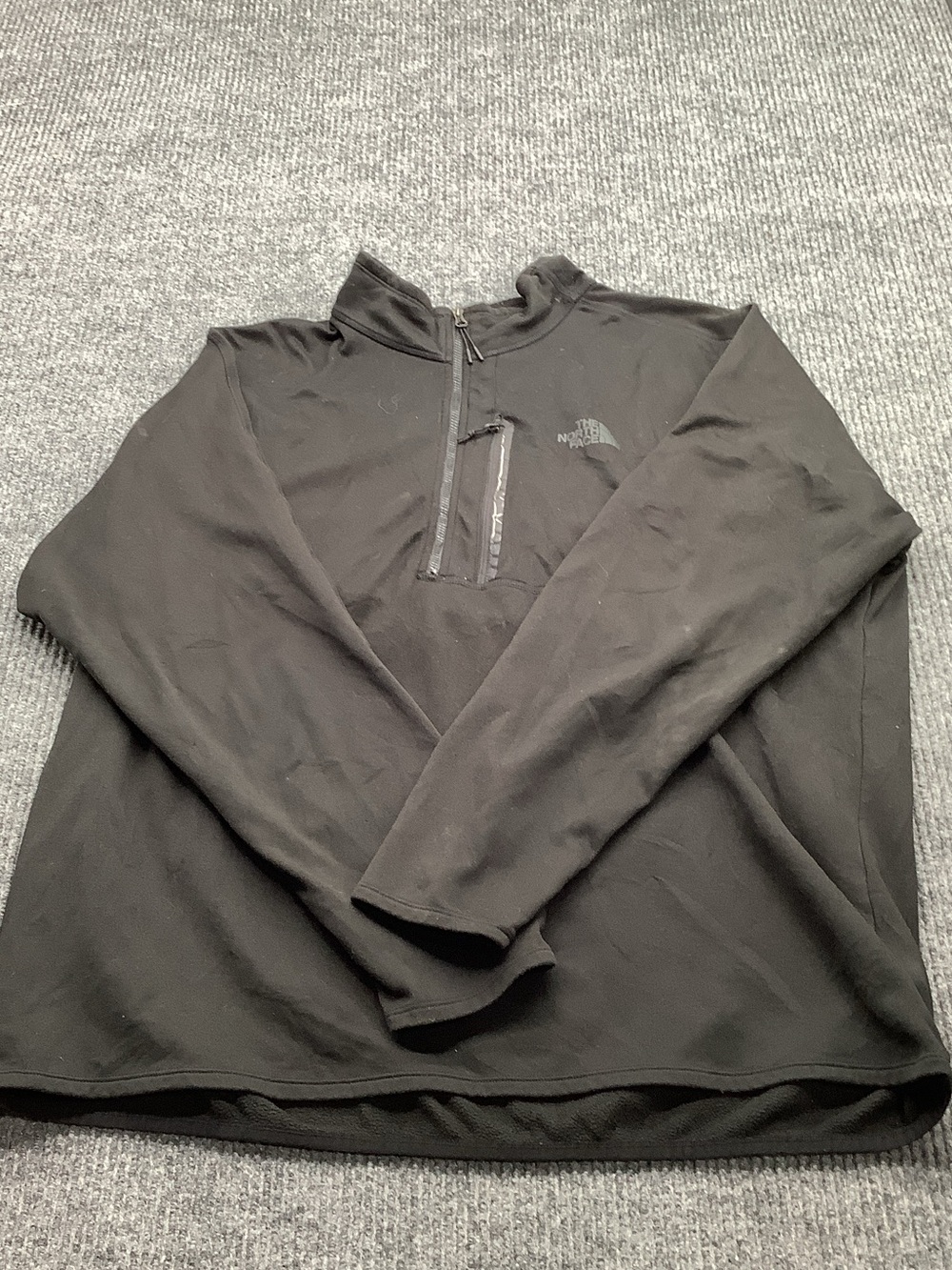 The North Face Men's Black Quarter-Zip Pullover Fleece
